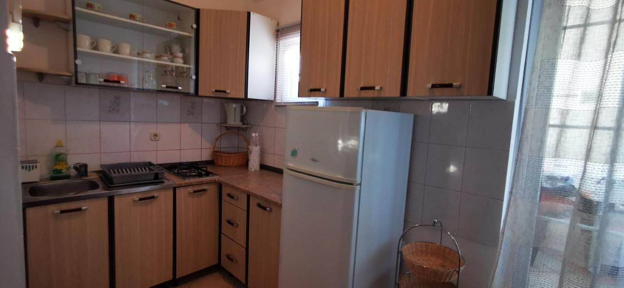 Apartmani Marija Kolan Eksteriør billede