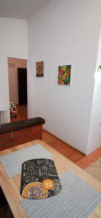 Apartmani Marija Kolan Eksteriør billede