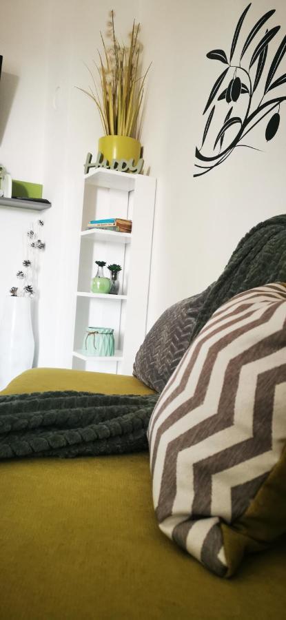Apartmani Marija Kolan Eksteriør billede